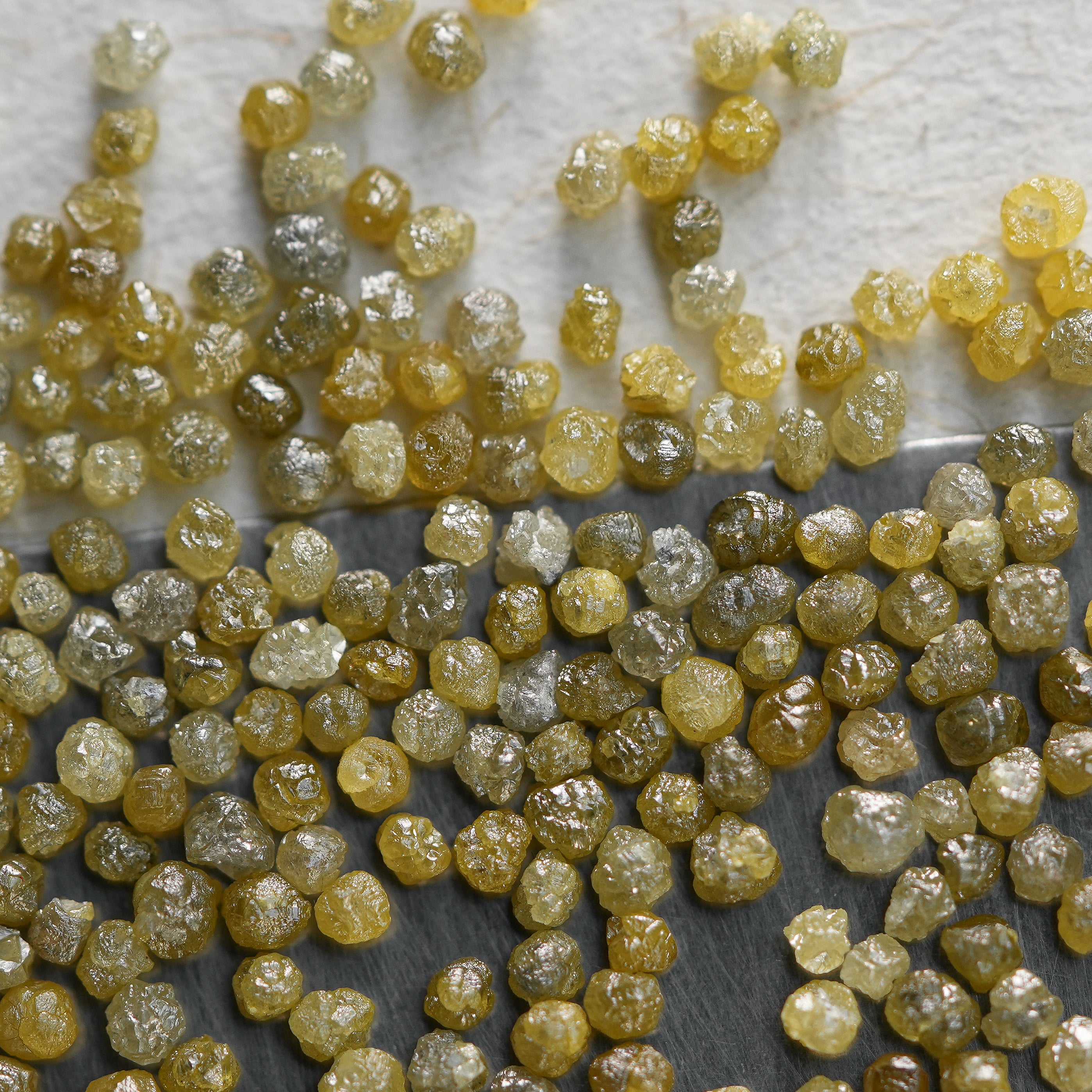 10 PCS Yellow Raw Diamond / 1.00 CT Natural Fancy Rough Diamond , Uncut Loose Diamond For Jawelry / Conflict Free African Diamond