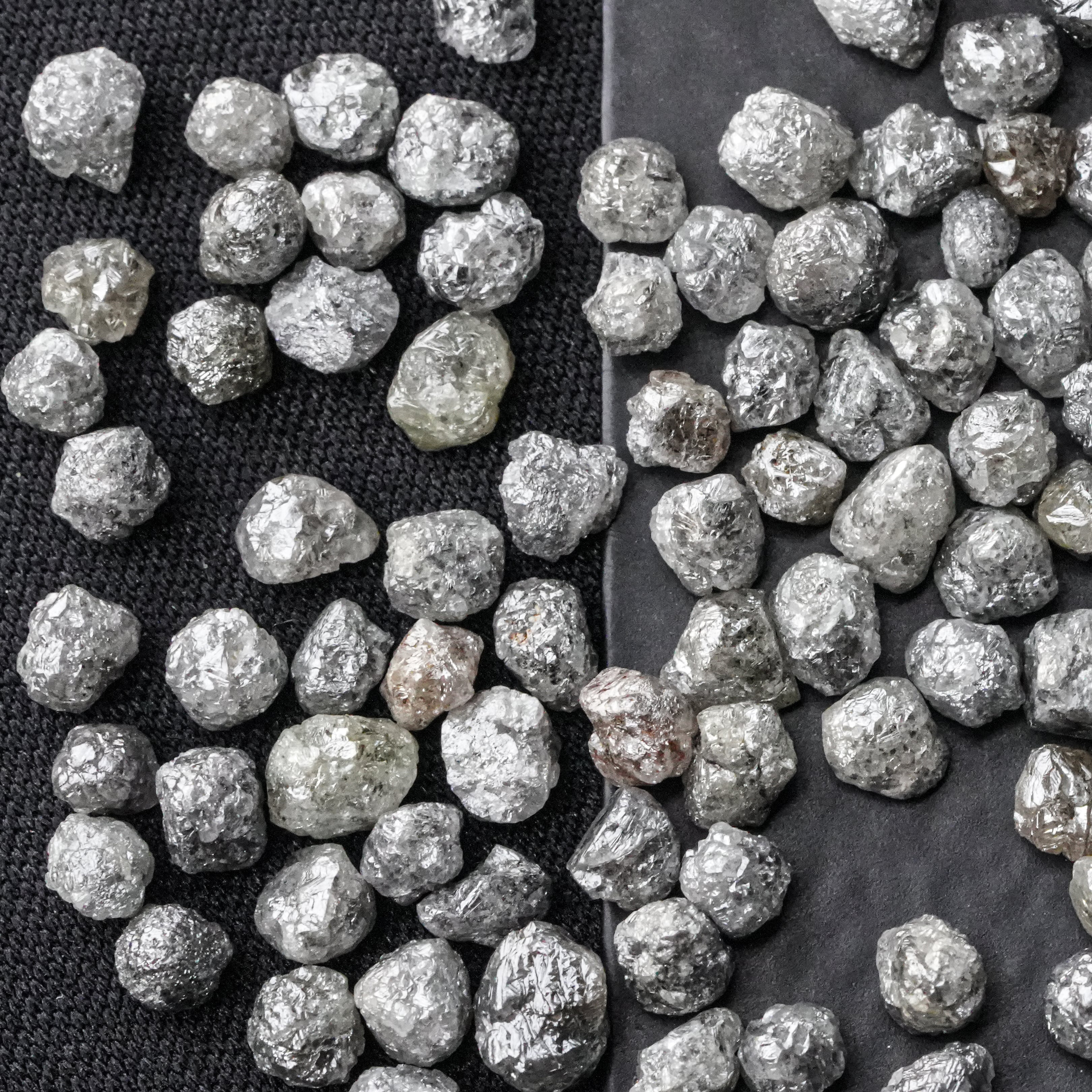 4-5 MM Natural Loose Raw Diamond, Grey Uncut Black Rough Diamonds, Fancy Jewelry Diamond, Salt Papper Diamond, Mines Raw Gemstone