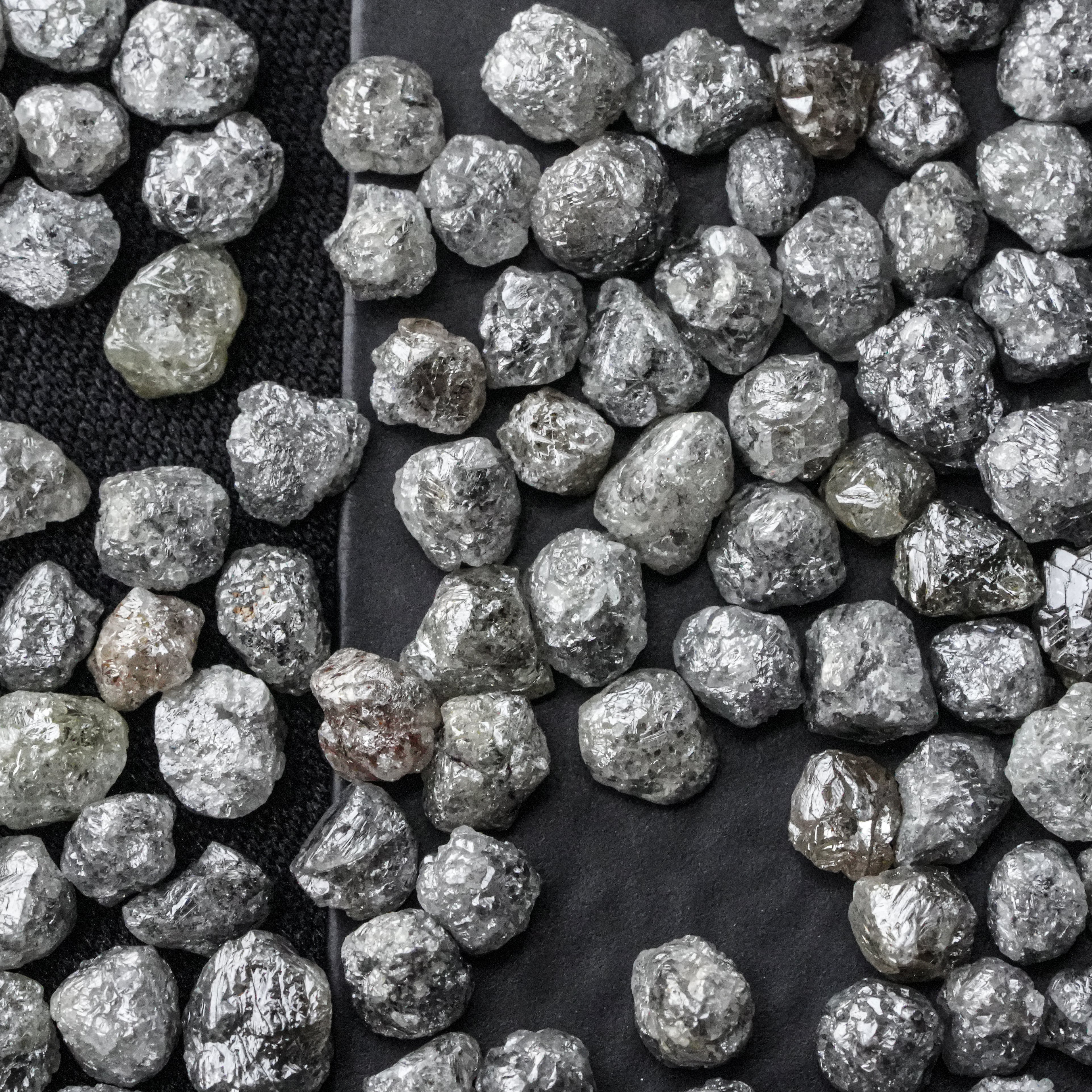 4-5 MM Natural Loose Raw Diamond, Grey Uncut Black Rough Diamonds, Fancy Jewelry Diamond, Salt Papper Diamond, Mines Raw Gemstone