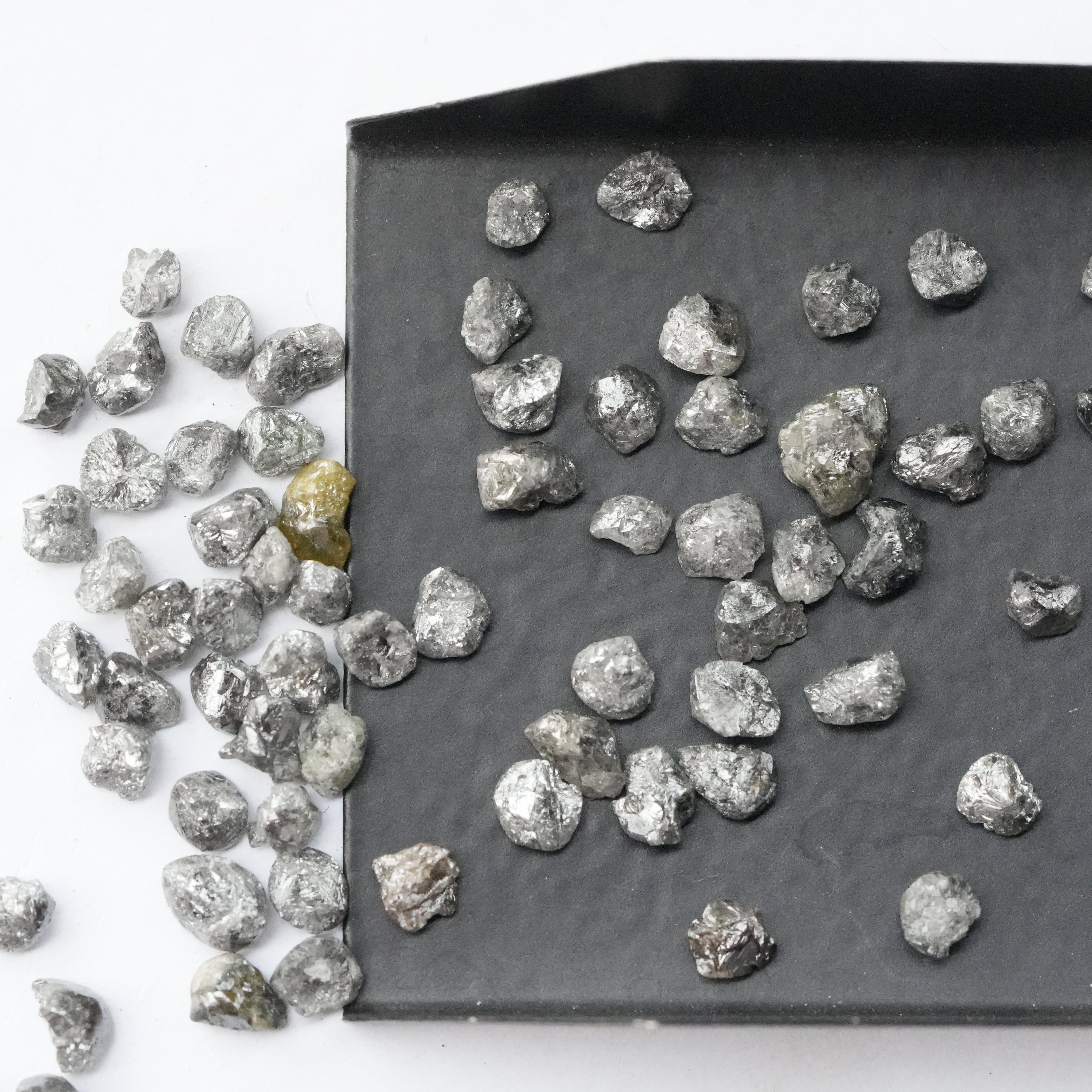 2 PCS 1.00 C.T.W Natural Gray Diamond, Raw Diamond Jewellery, Fancy Rough Diamond, Loose Diamonds, Uncut Diamond, African Diamonds