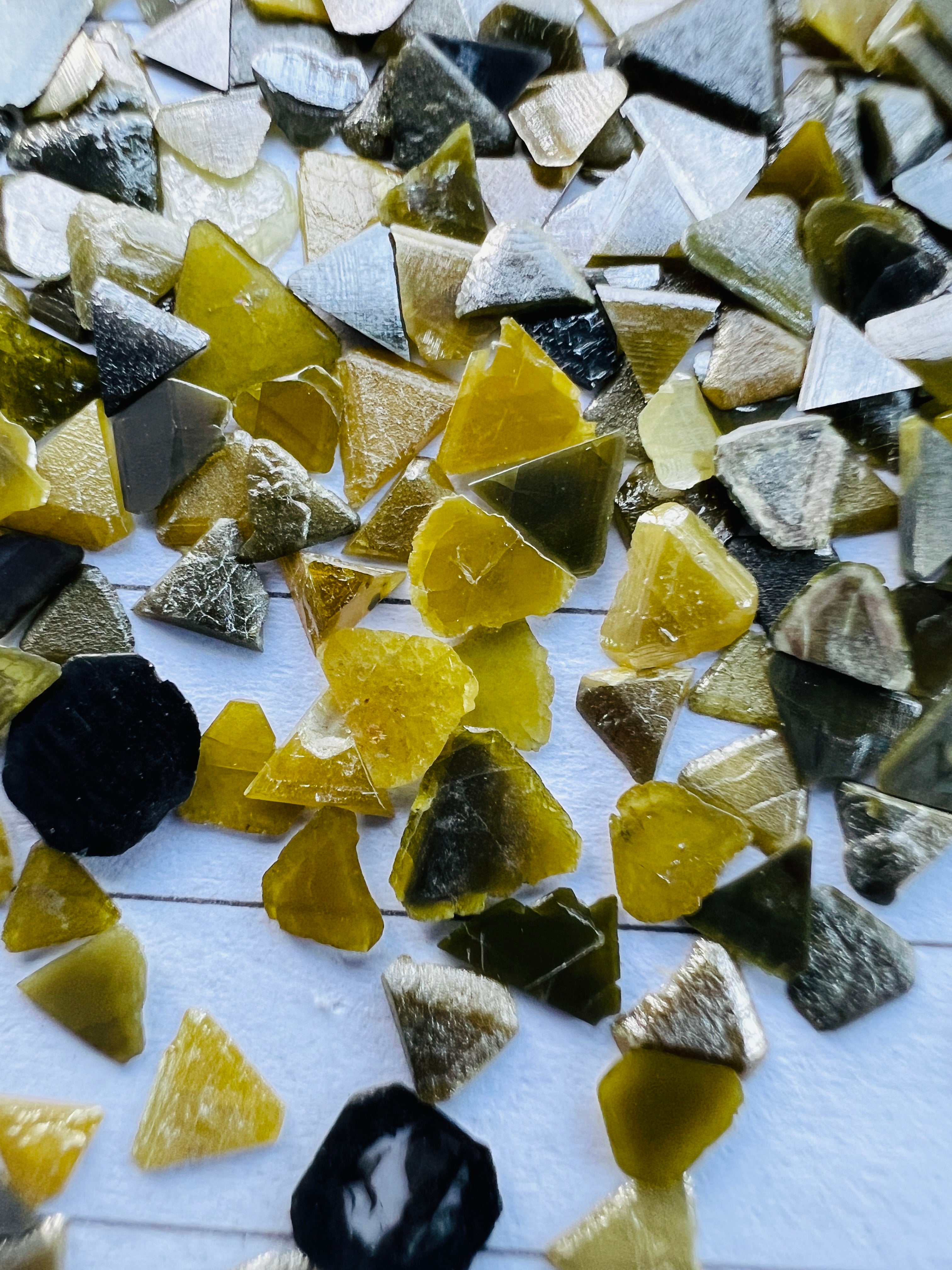 Dark & Yellow Rough Raw Loose Diamonds Triangle Natural 1.00 Ct Uncut Gemstone Lots